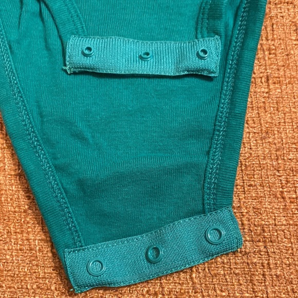 Long sleeve funny meme baby onesie - Picture 3 of 4